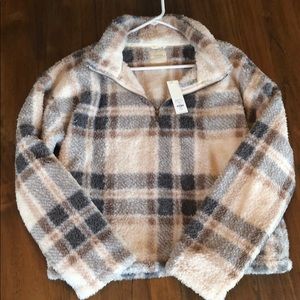 Francesca’s cozy pullover